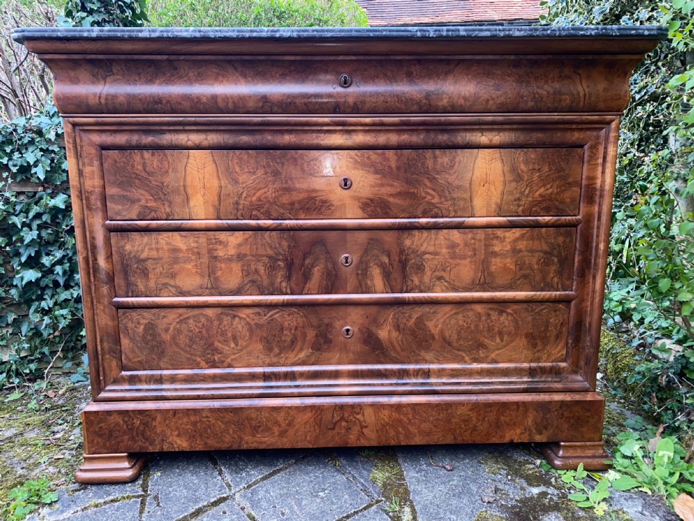 Louis Philippe commode in figured walnut  View IV