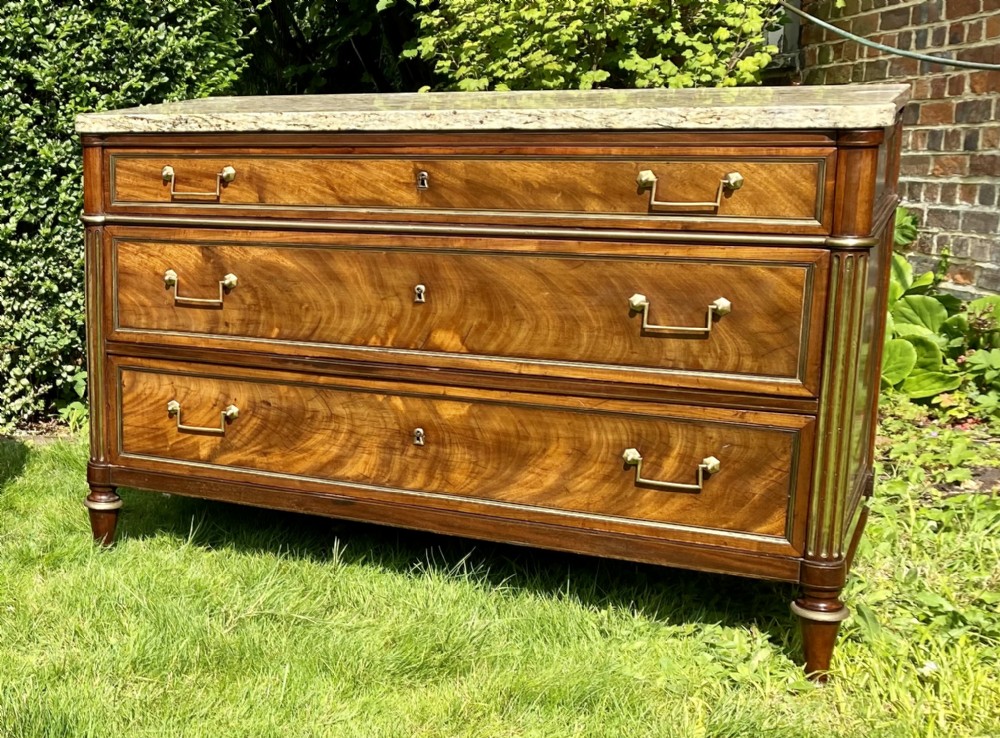 18th Century Louis XVI commode 