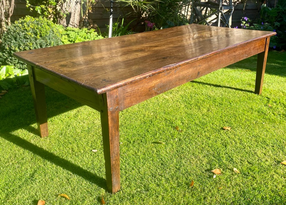 Large oak coffee table View II