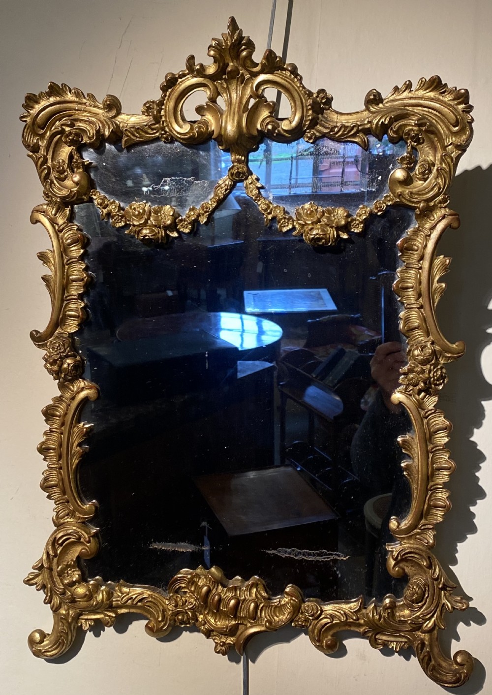 Carved gilt wood mirror  View VIII