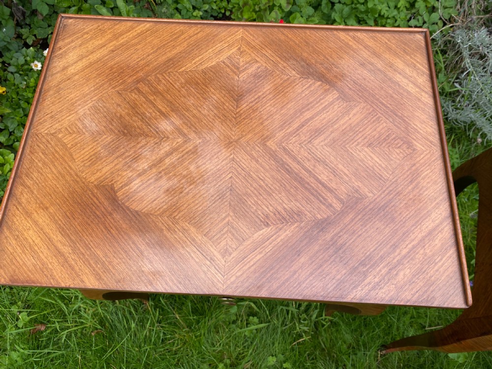 Pair of fine quality side tables  View V
