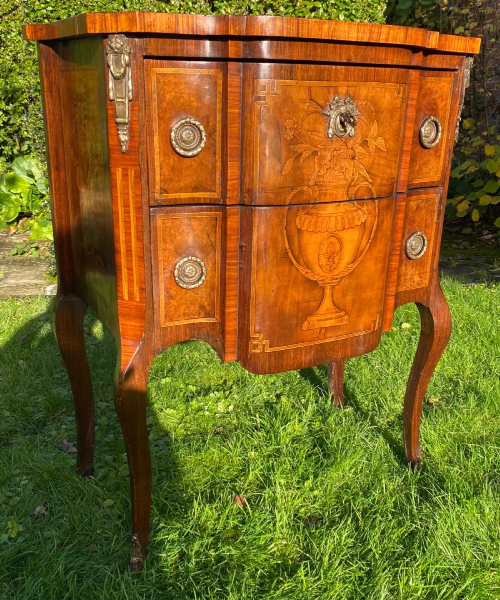 Small transitional style commode 