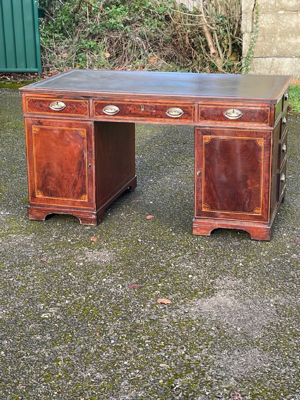 English Edwardian Pedestal Mahogany Desk