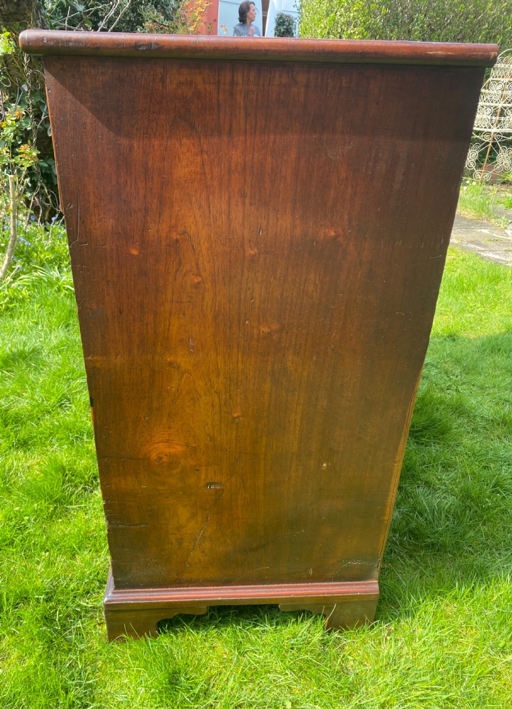 Flame Mahogany chest of drawers on bracket feet  View VIII