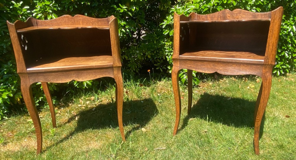 Pair of country bedside tables in oak View IV