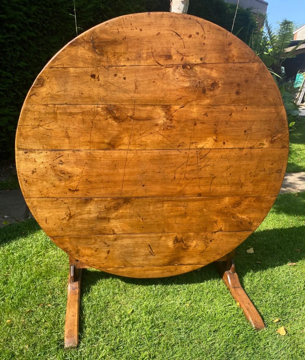 French wine tasting table 