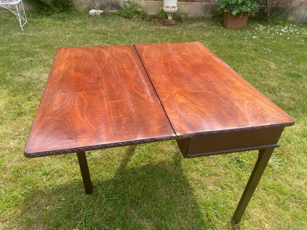 18th Century Cuban Mahogany tea or side table View VI