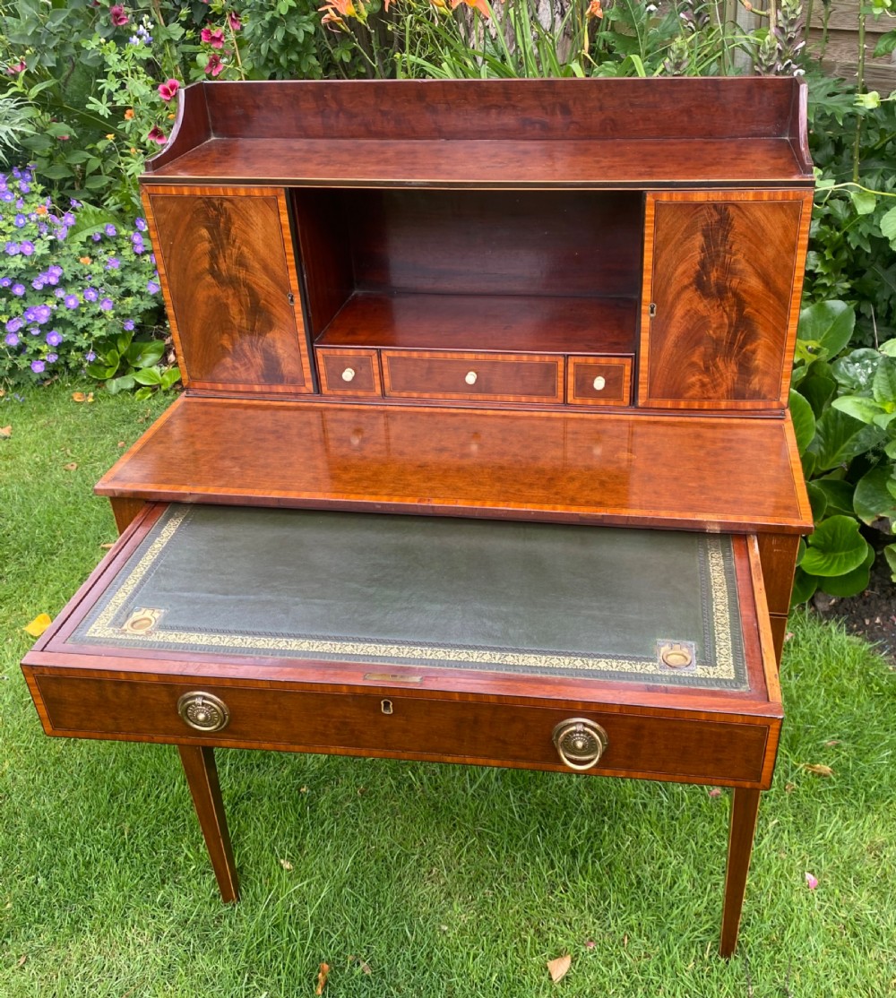 18th Century English Bonheur de jour View IV