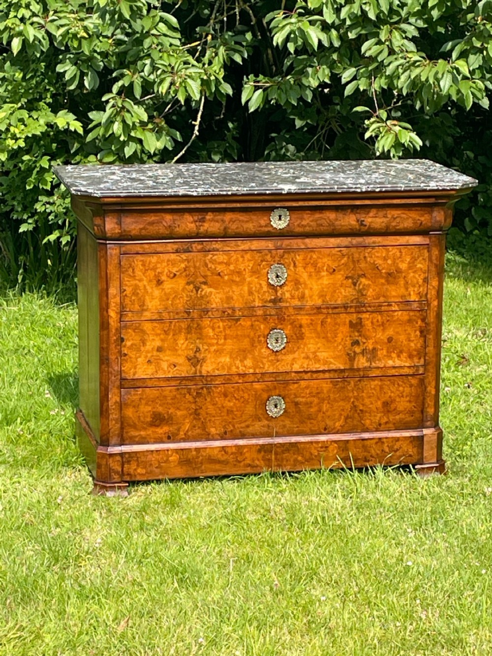French walnut 19th century commode 