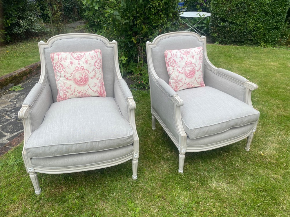 Pair of large Bergere armchairs  View II