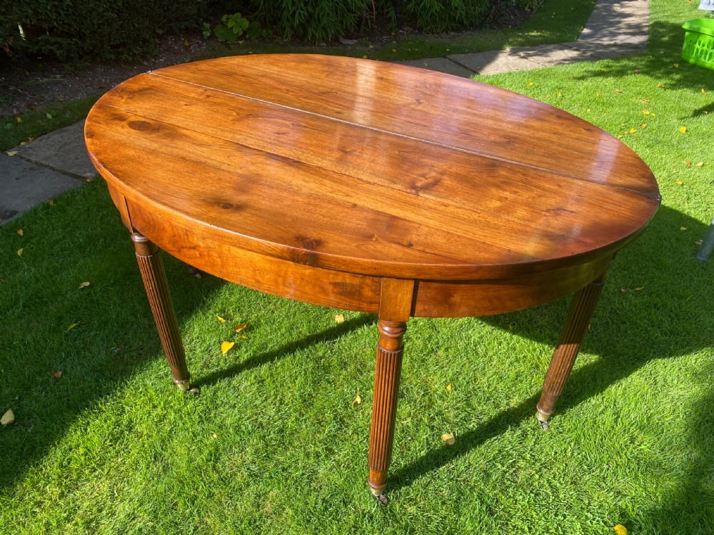 French country oval table in walnut  View II