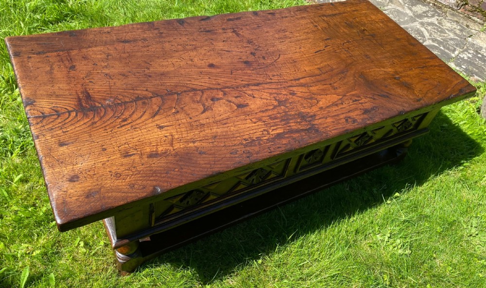 17th Century coffee table in walnut  View II