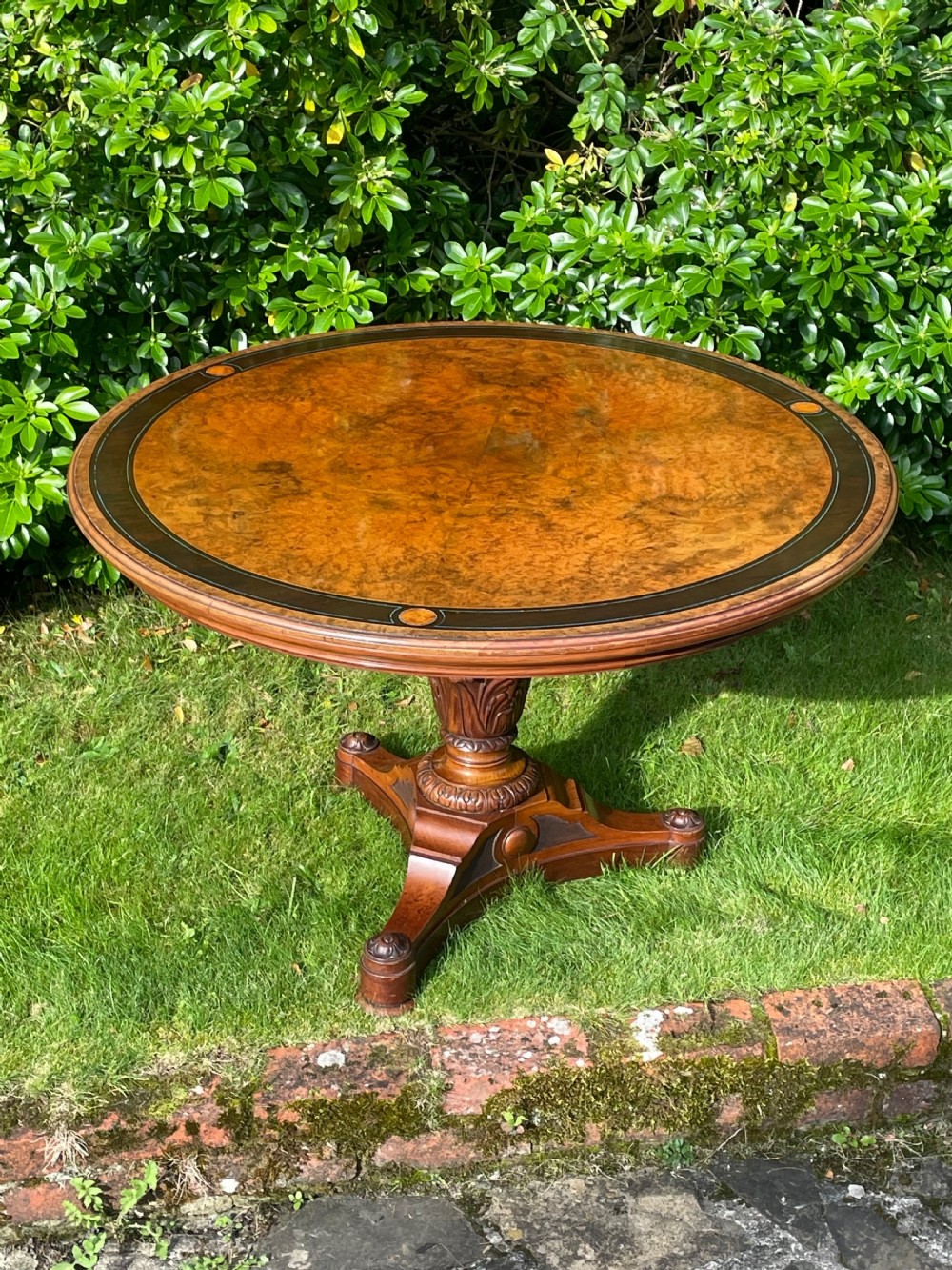 Victorian Walnut Breakfast Table 