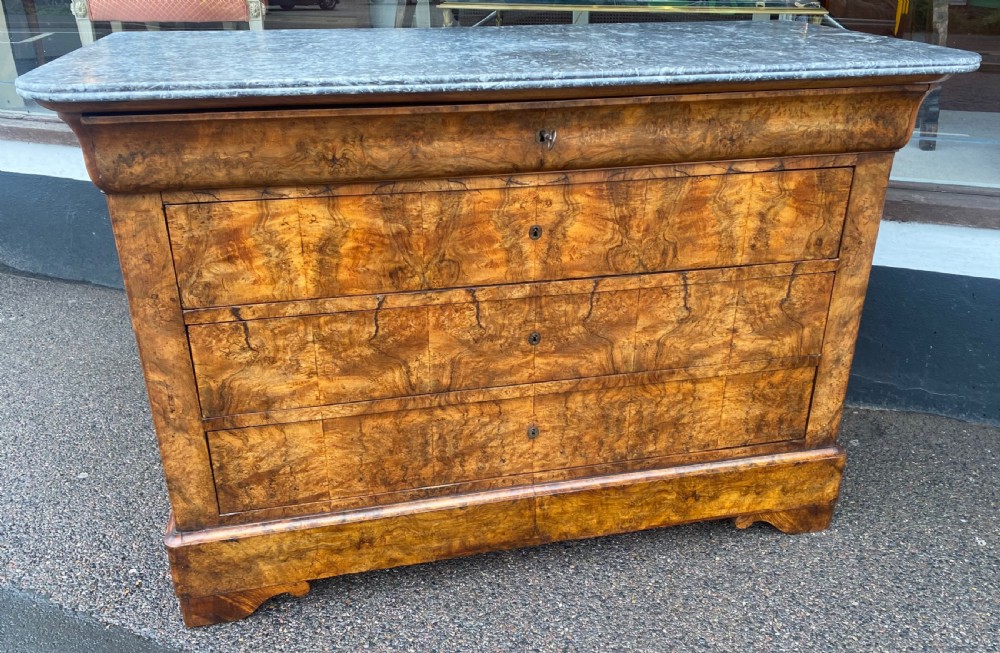 French Burr walnut commode View II
