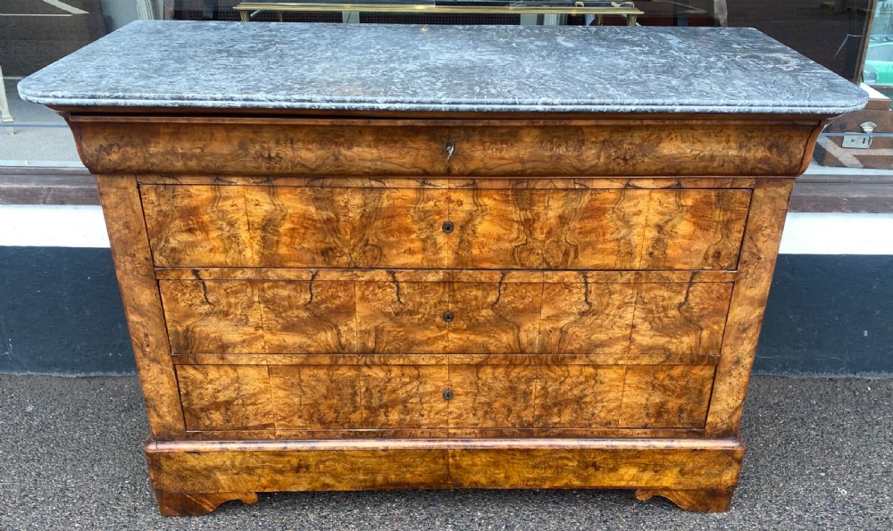 French Burr walnut commode View IV