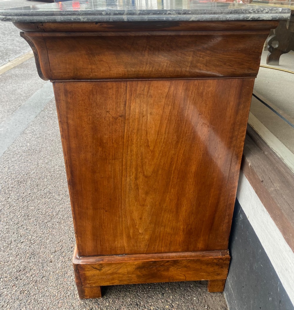 French Burr walnut commode View VI