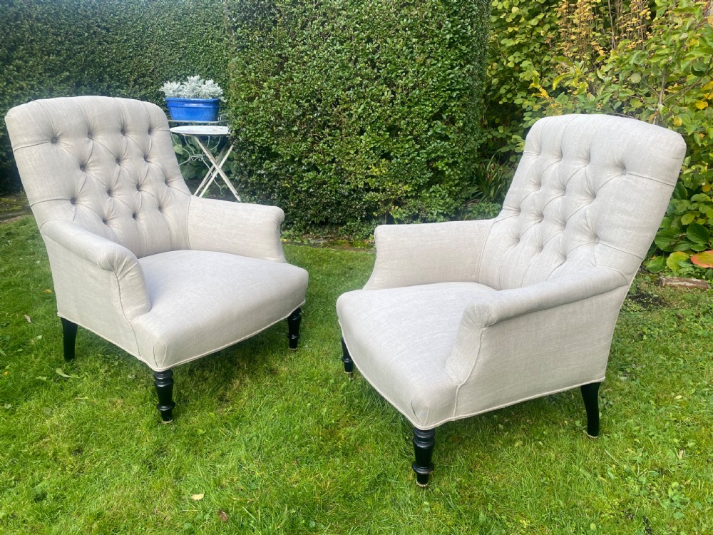 Fine quality pair of button back armchairs  View III