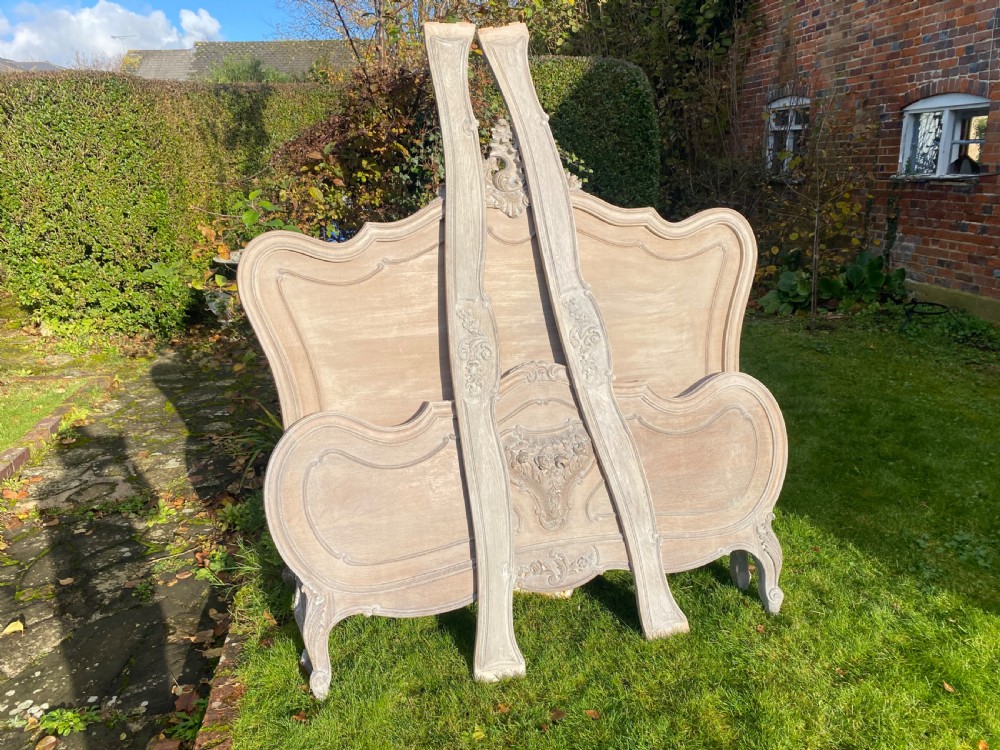 Kingsize limed oak French bed View III