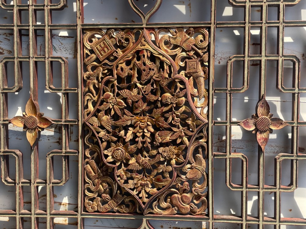 19th Century Chinese Carved Screen  View IV