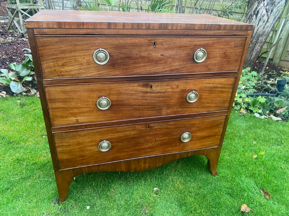 Small Regency chest of drawers View II