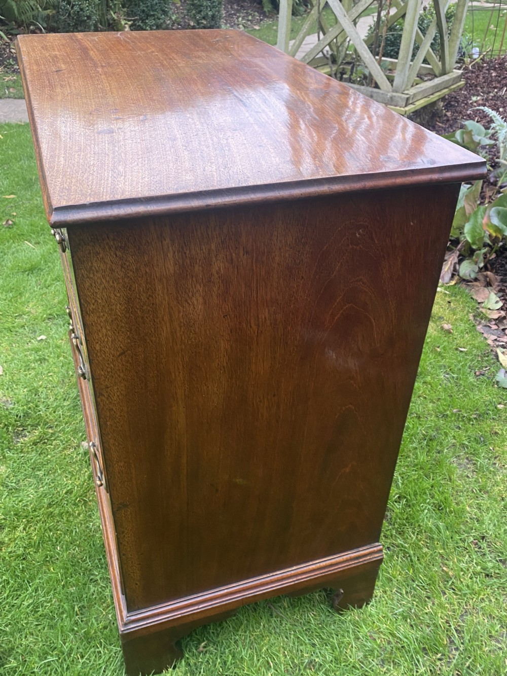 Small 18th Century chest of drawers  View V