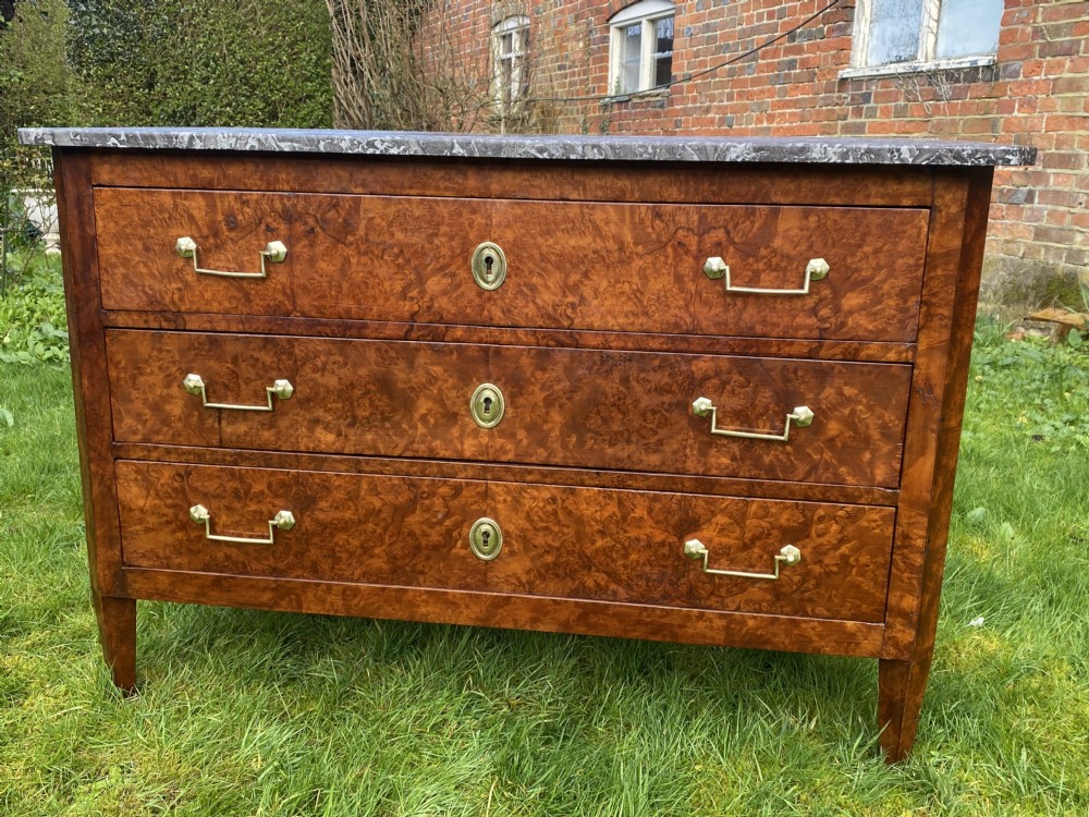 18th Century burr walnut French Commode  View XI