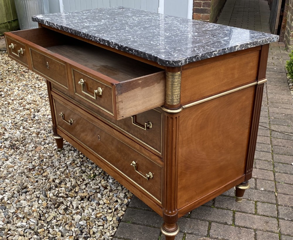 18th Century Louis XVI plum pudding mahogany commode View VII