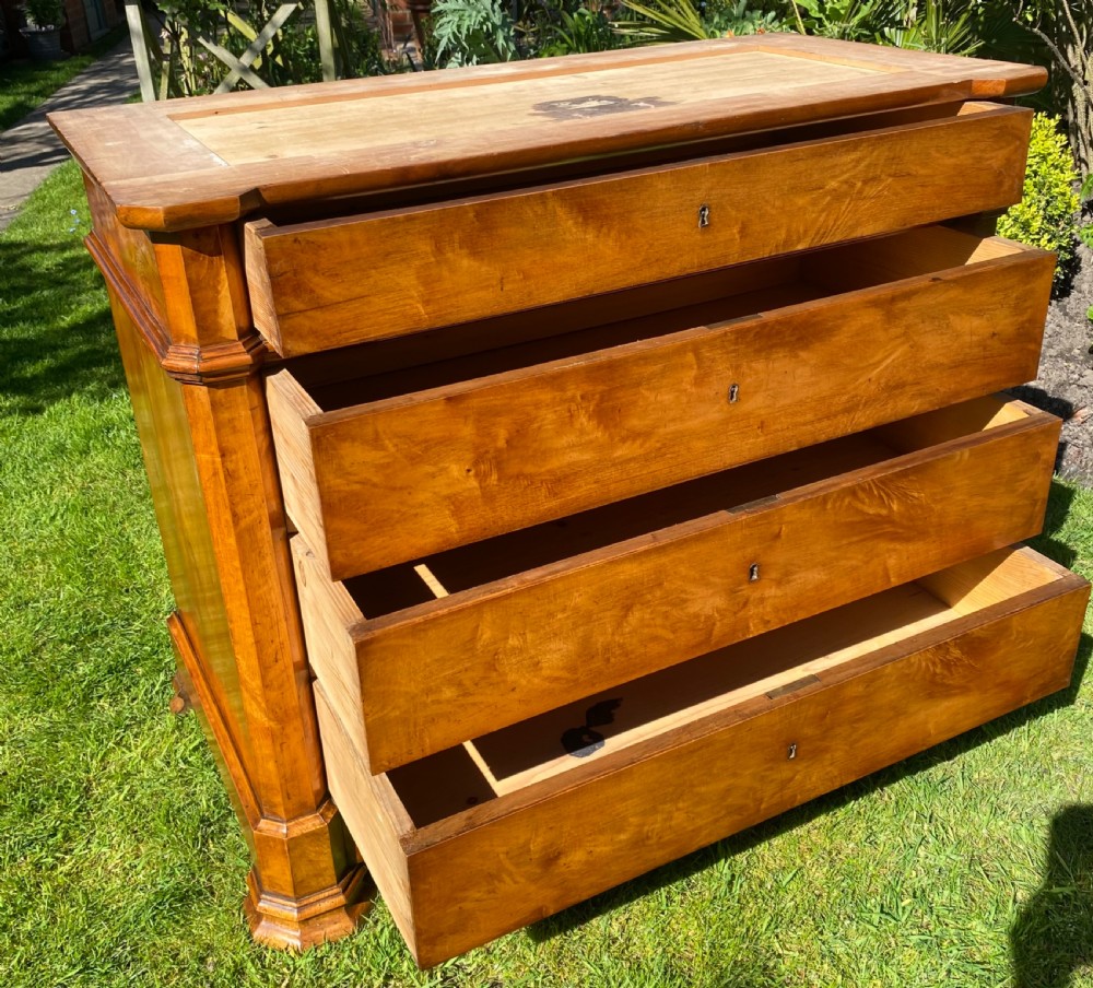 French commode in satin birch View III