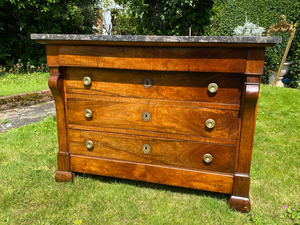 Figured walnut Restauration Commode View V