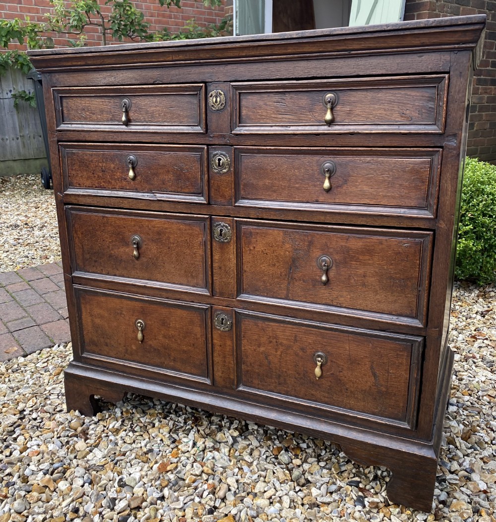 Late 17th Century oak chest of drawer