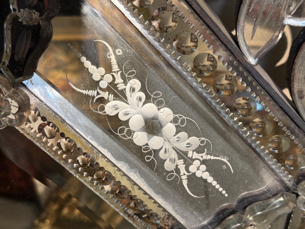 Large 19th century Venetian mirror  View VII