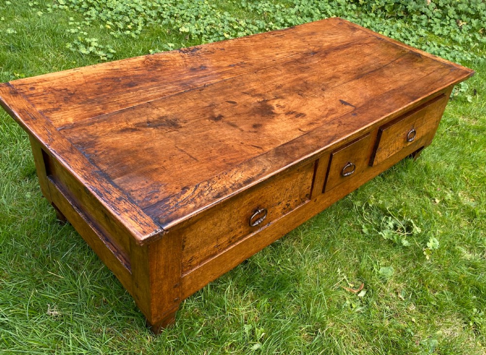 18th Century Cherrywood coffee table View IV