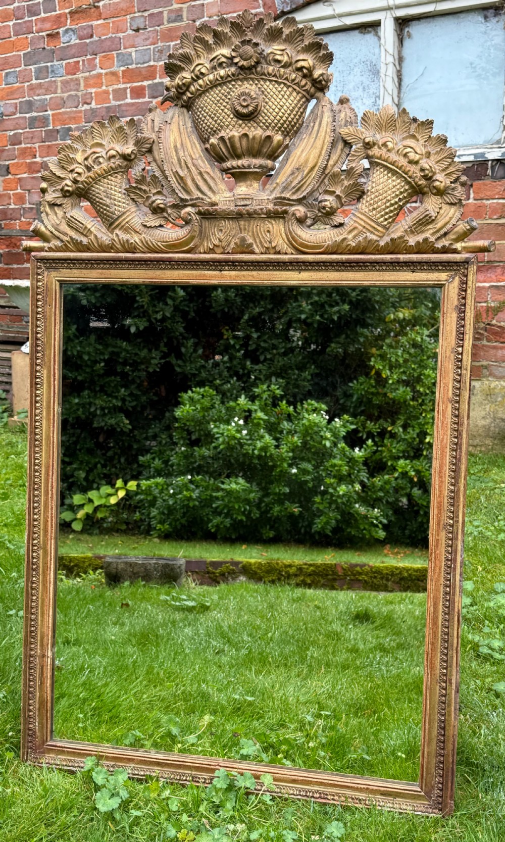 18th Century carved giltwood mirror 