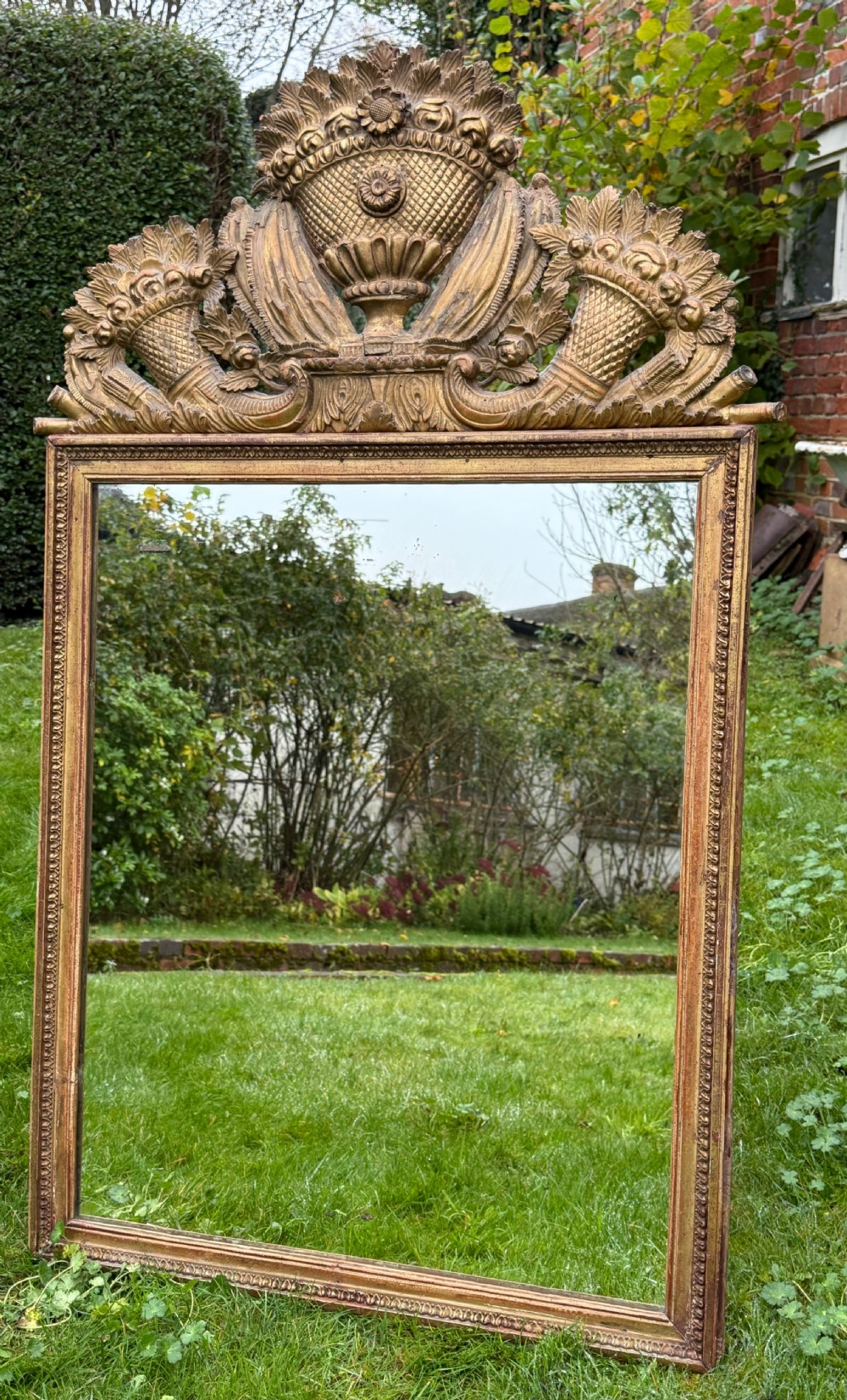 18th Century carved giltwood mirror  View III