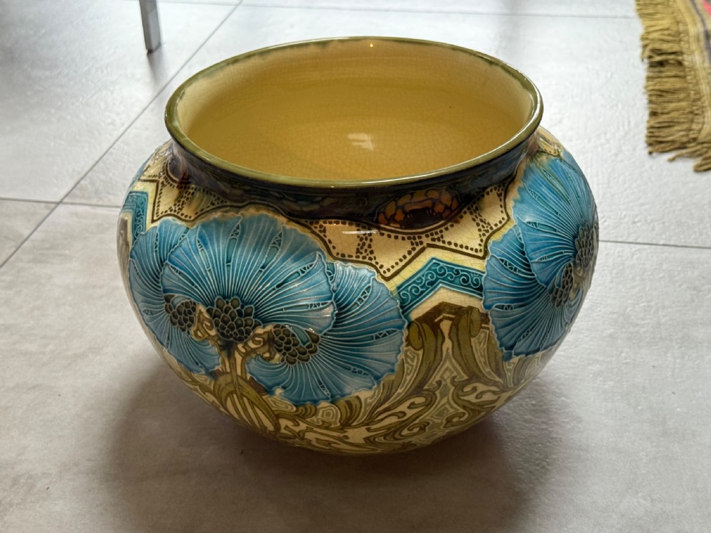 Pair of Minton Secessionist jardinières  View V