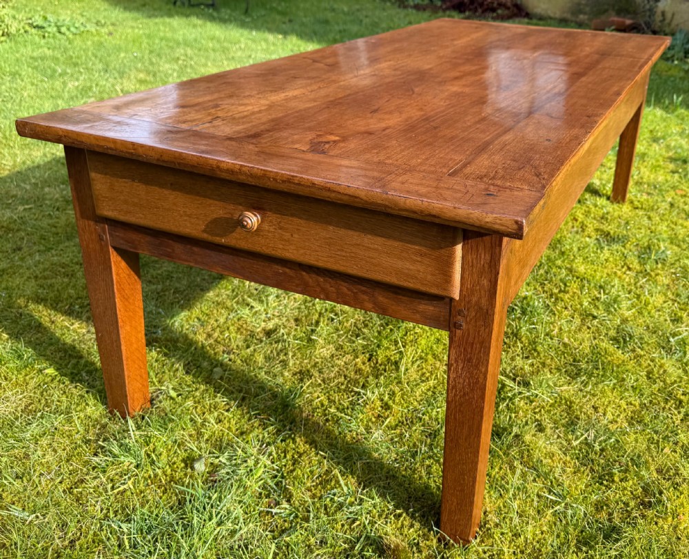 Walnut and oak 19th Century coffee table 