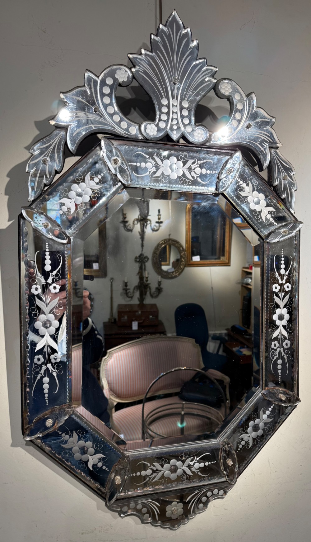 Octagonal Venetian mirror 