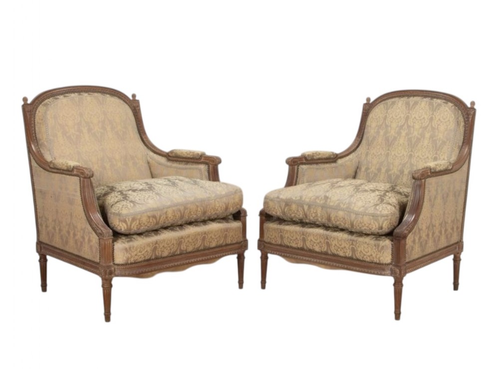 Pair of 20th Century French Comfy Walnut Armchairs 