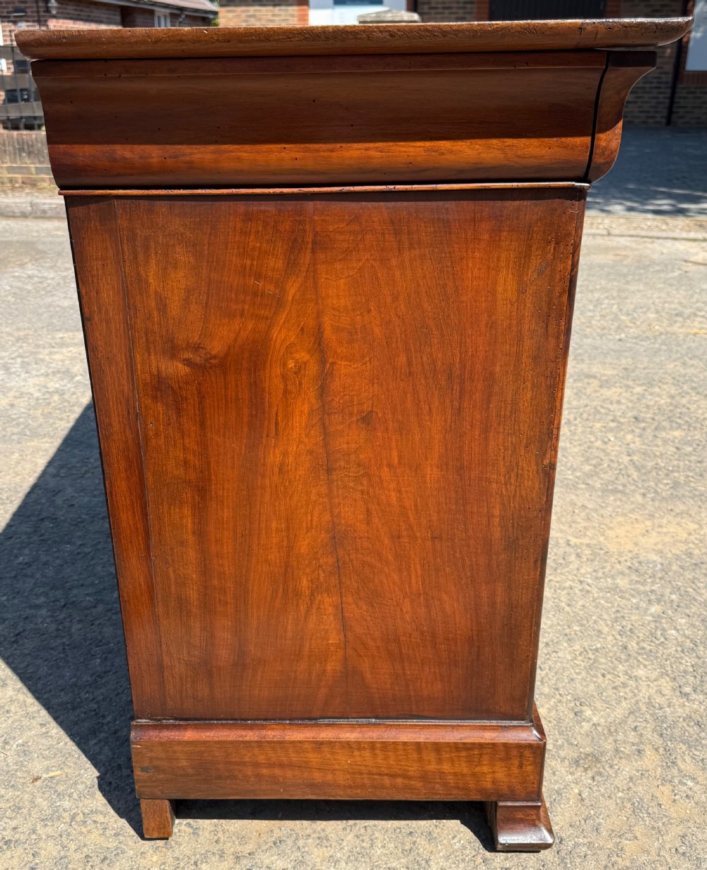 French Figured Walnut commode  View II