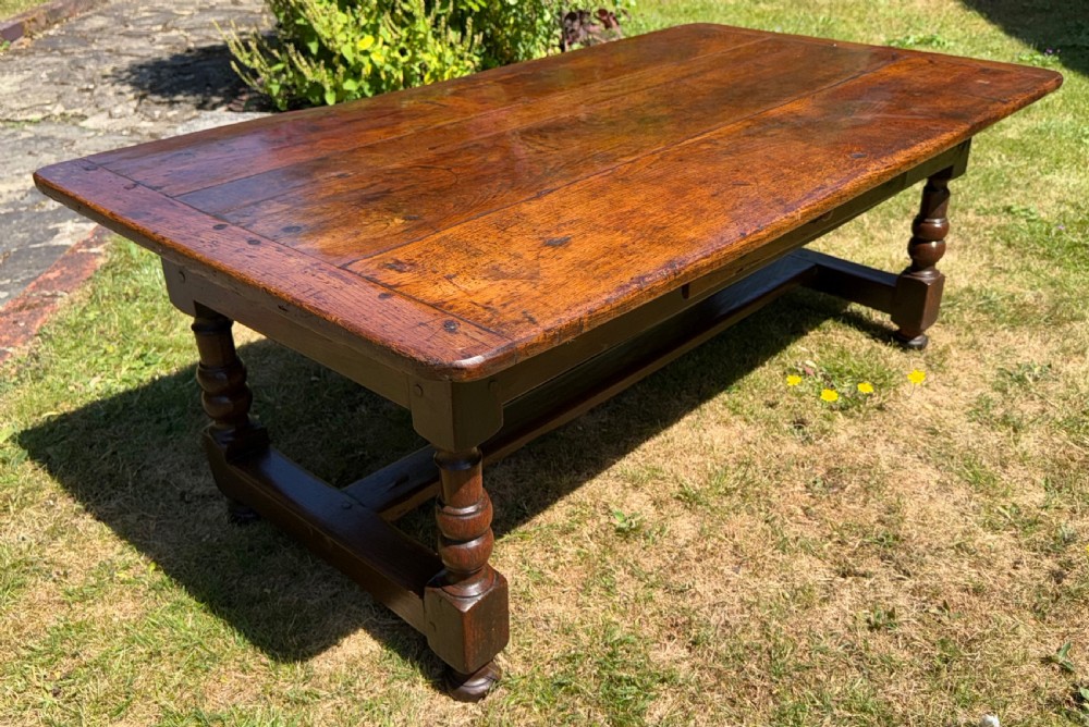 Large 18th Century oak coffee table
