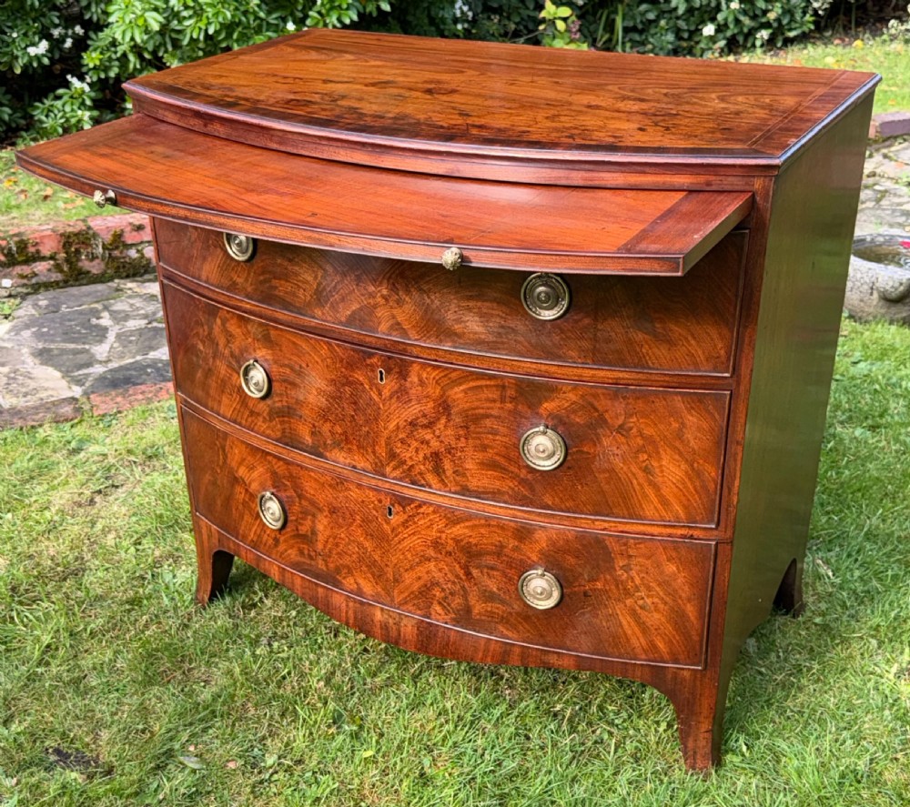 Small Regency Bow fronted chest of drawers View V