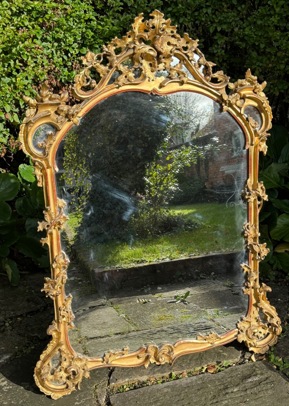 18th Century carved giltwood mirror 