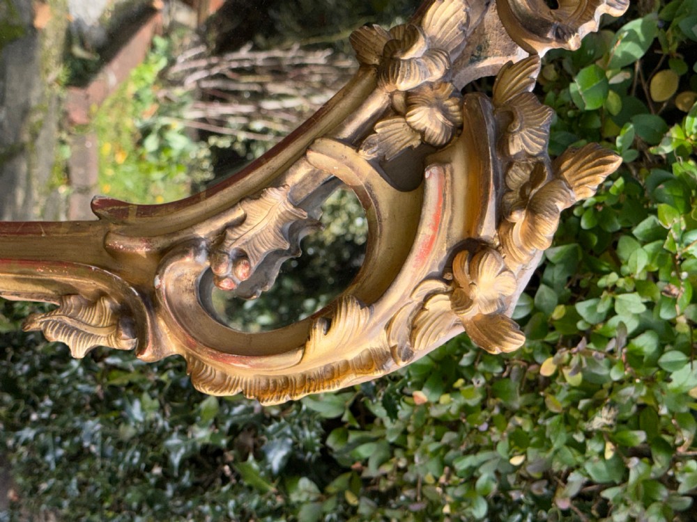 18th Century carved giltwood mirror  View VII