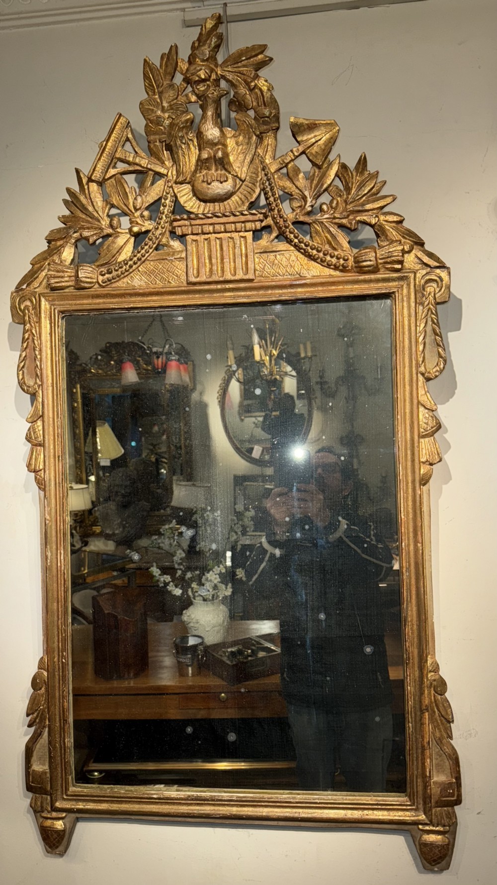 18th Century carved giltwood mirror 