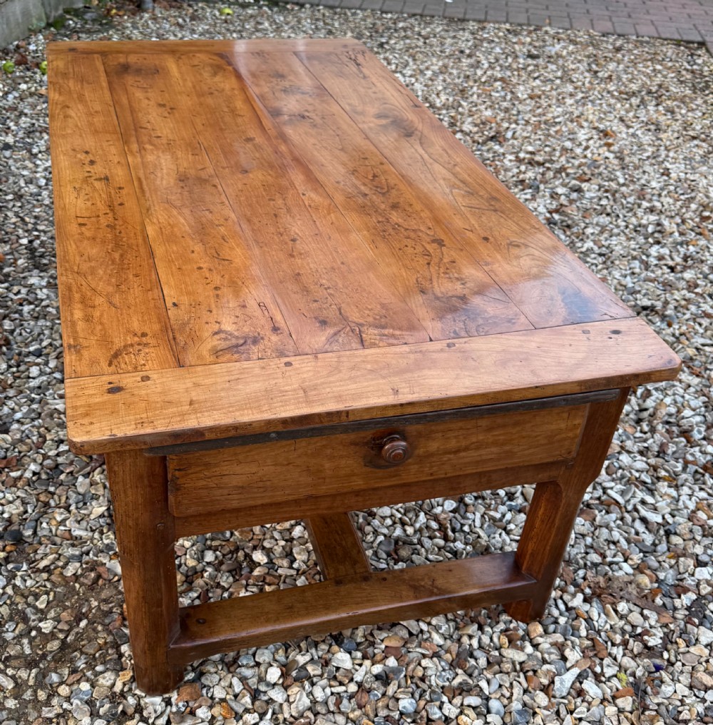 18th Century Cherrywood coffee table View VI