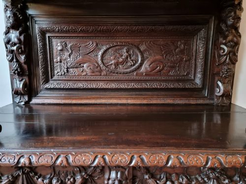 fig 5. A lavish 16th century renaissance dressoir.