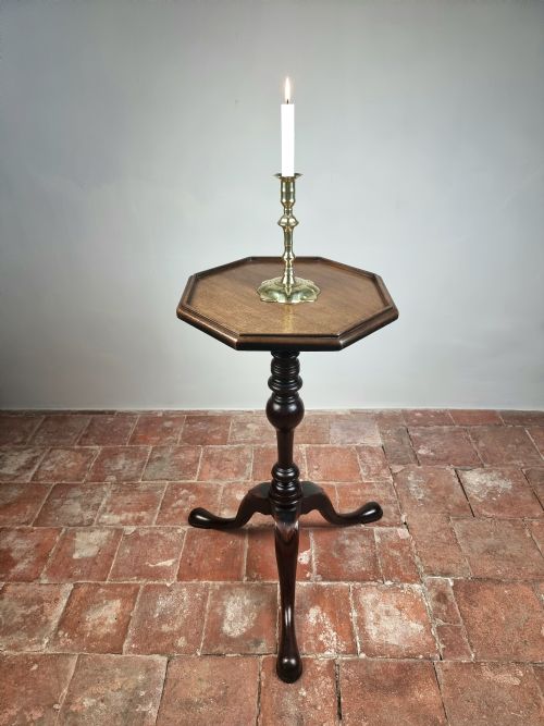 A George III Wine Table.