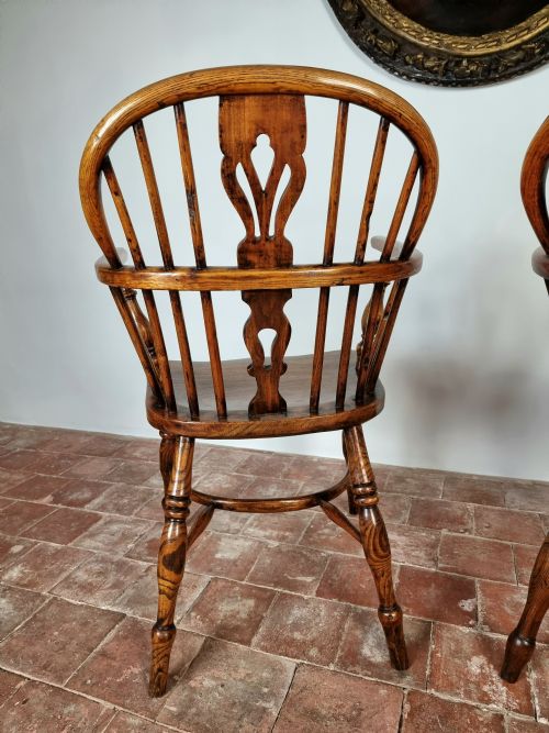 A 19THC HARLEQUIN SET OF WINDSOR CHAIRS - ADDITIONAL PHOTO 6