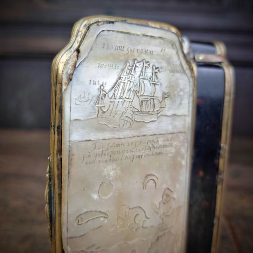 AN 18TH CENTURY SAILORS TOBACCO BOX - ADDITIONAL PHOTO 5