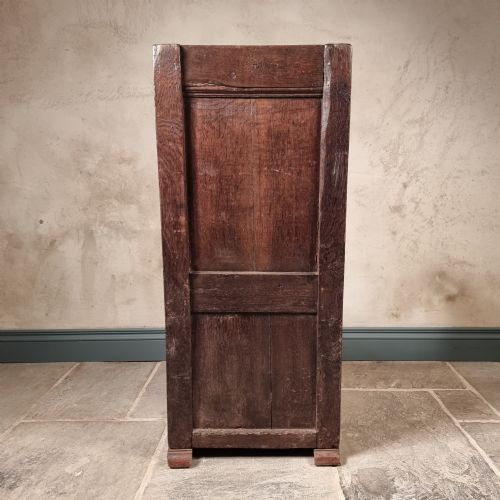 A 17TH CENTURY ENCLOSED ARMCHAIR - ADDITIONAL PHOTO 3